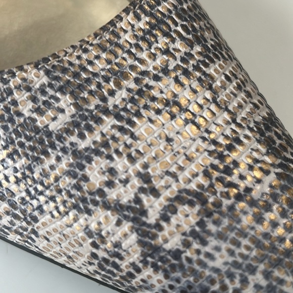 Nine West Abigayles Leather Snakeskin Print Gray, Gold Ivory Pumps Size 7.5 - Picture 9 of 10